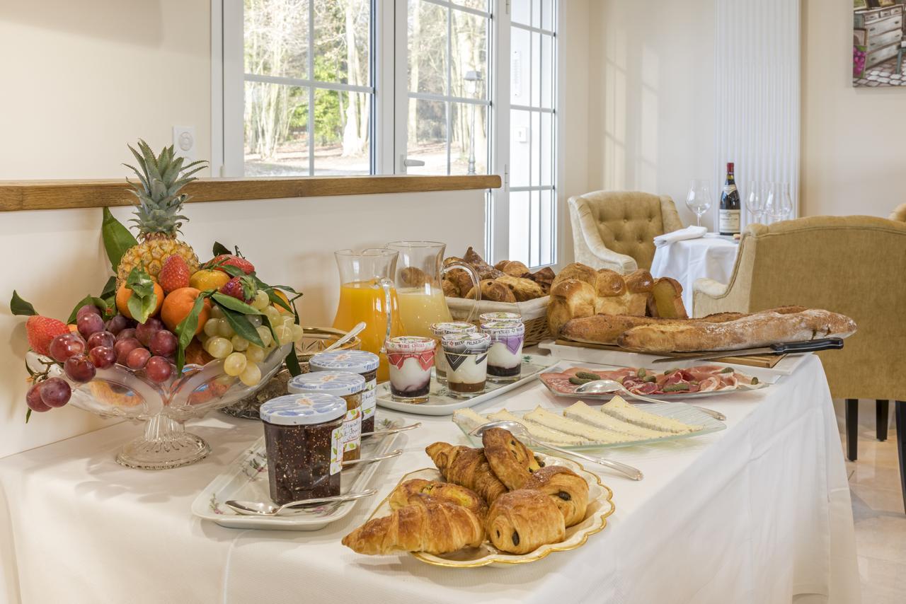 Bed and Breakfast Domaine Du Bois Des Anges Germigny-l'Eveque Экстерьер фото