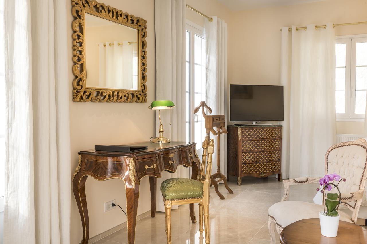 Bed and Breakfast Domaine Du Bois Des Anges Germigny-l'Eveque Экстерьер фото
