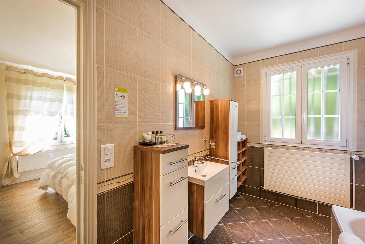 Bed and Breakfast Domaine Du Bois Des Anges Germigny-l'Eveque Экстерьер фото