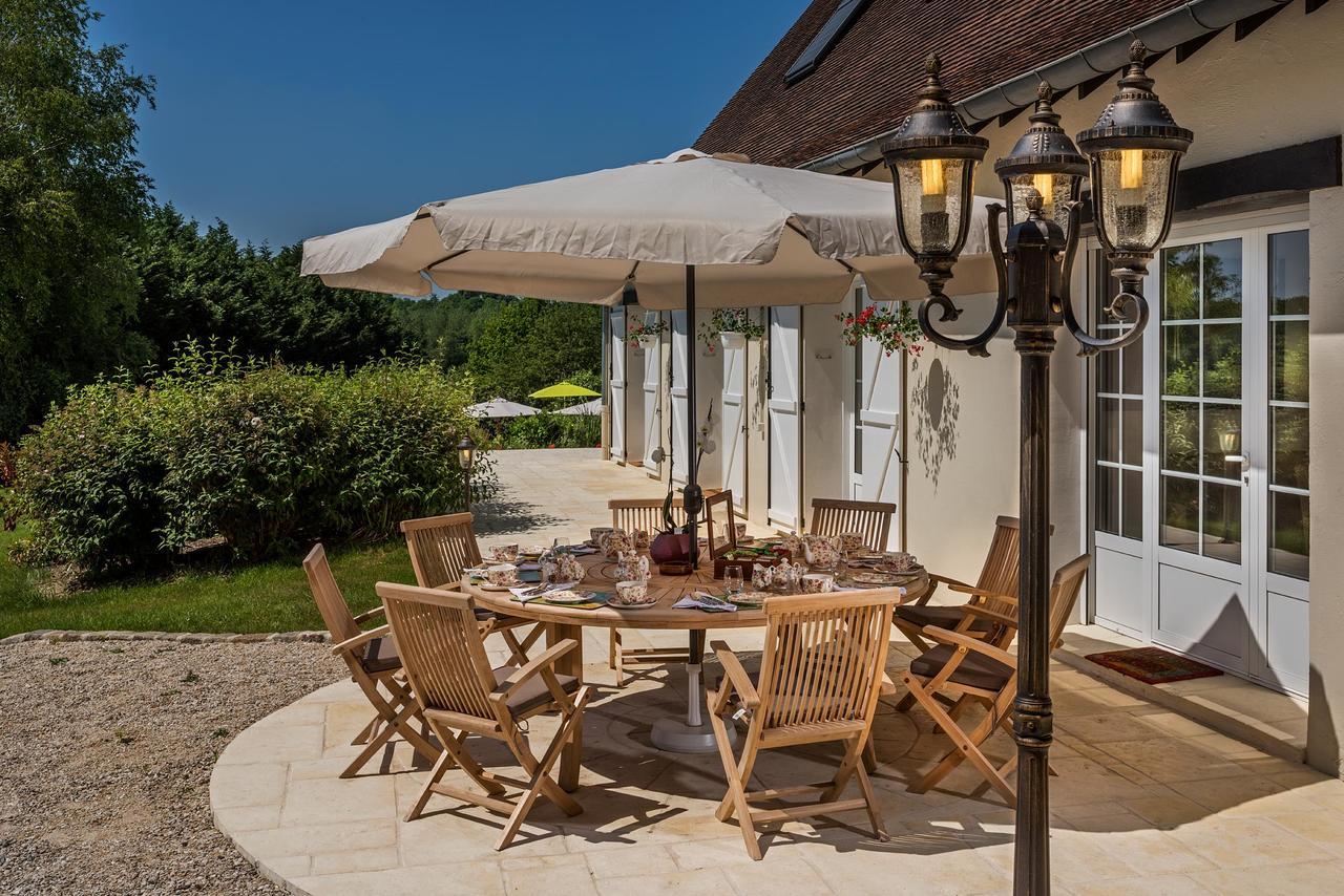 Bed and Breakfast Domaine Du Bois Des Anges Germigny-l'Eveque Экстерьер фото